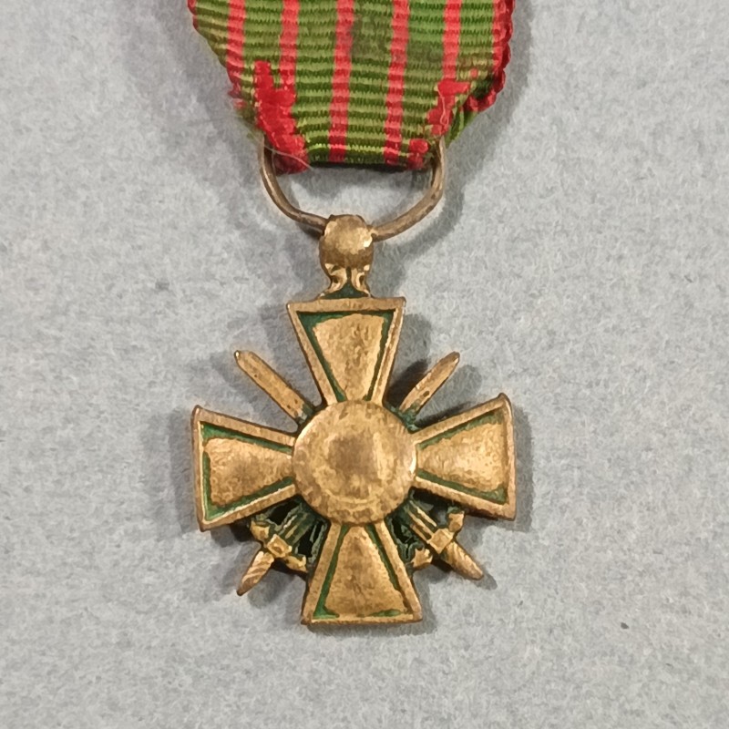 REDUCTION DE LA MEDAILLE CROIX DE GUERRE RUBAN 1914 1918 SANS DATE